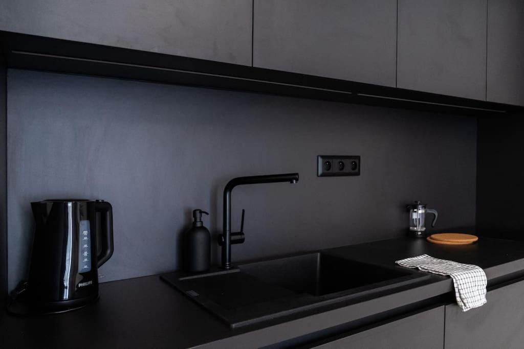 Parkside Harmony Apartment - Brno Luaran gambar