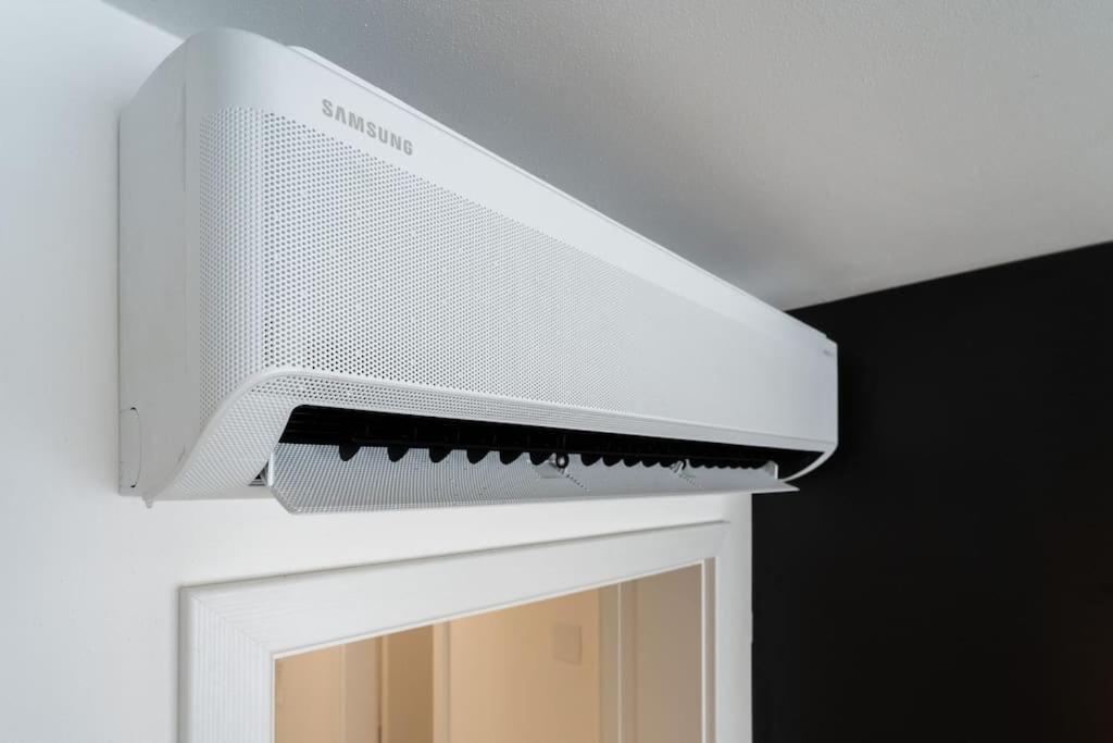 Parkside Harmony Apartment - Brno Luaran gambar