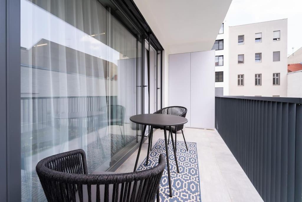 Parkside Harmony Apartment - Brno Luaran gambar